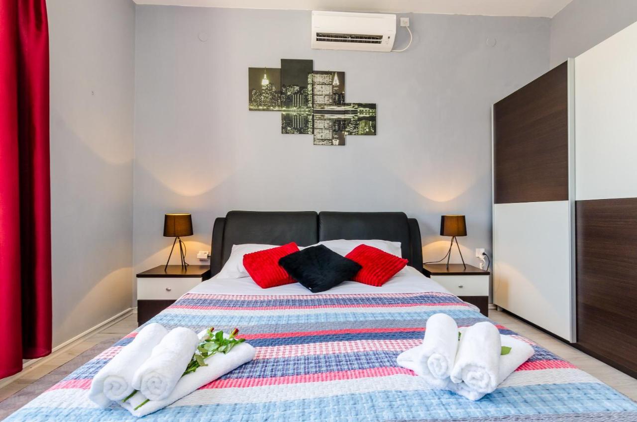 Holiday Home Lungo Mare Mlini Extérieur photo